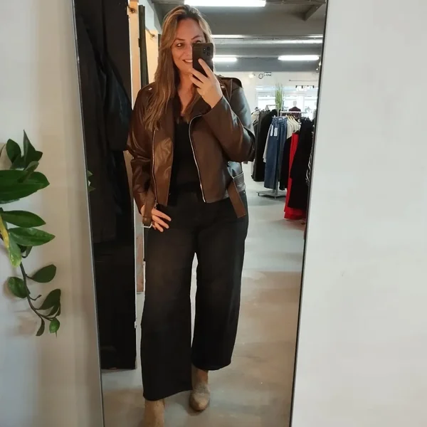 Black Balloon Jeans Outfit Street Style