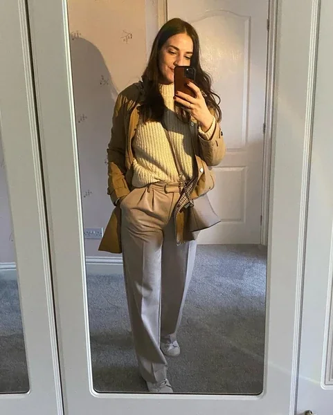 Pleated Wide-Leg Trousers