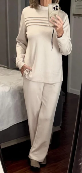 Relaxed Winter Business Casual Two-Piece Set for Hybrid Workdays