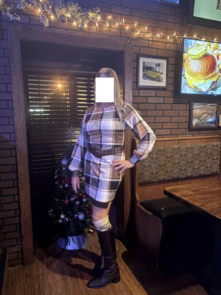 Cozy Bodycon Sweater Dress for a Winter Concert Night