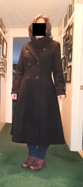 Chic Long Wool Trench Coat Winter Outfit for Women