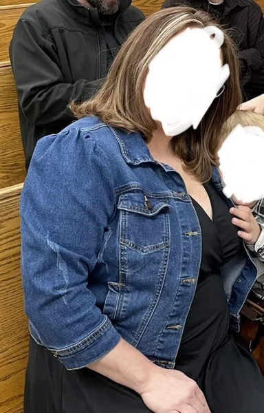 Cropped Denim Jacket for Chic Jean Winters Outfits