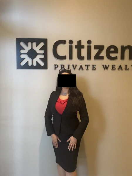 Classic 2-Piece Blazer & Pencil Skirt Suit – Polished Business Outfit for Women