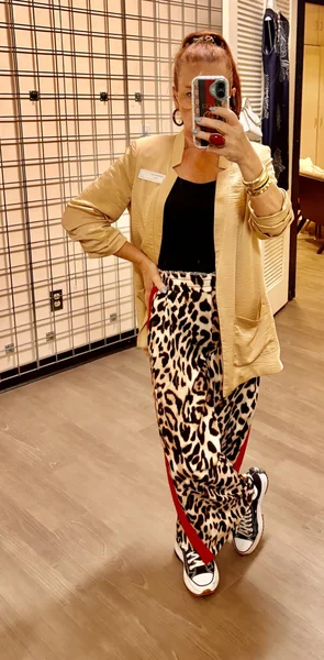 Leopard Print Wide-Leg Pant – Bold & Trendy Casual