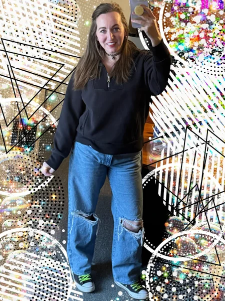 90s Baggy Jeans with Oversized Shirt