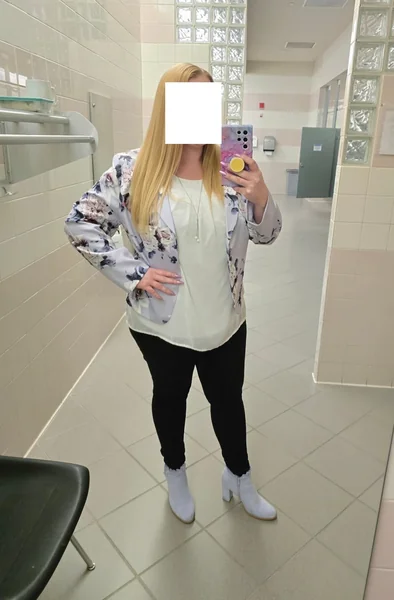 Cropped Blazer – Elegant Office & Casual Outfit