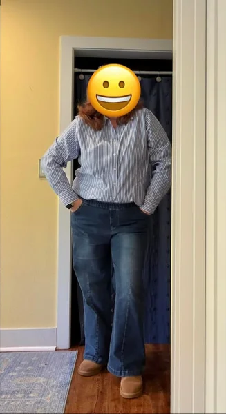 Baggy High-Waisted Jeans for Trendy Office Comfort