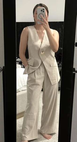 Sleeveless White Blazer Vest & Summer Wide-Leg Pants