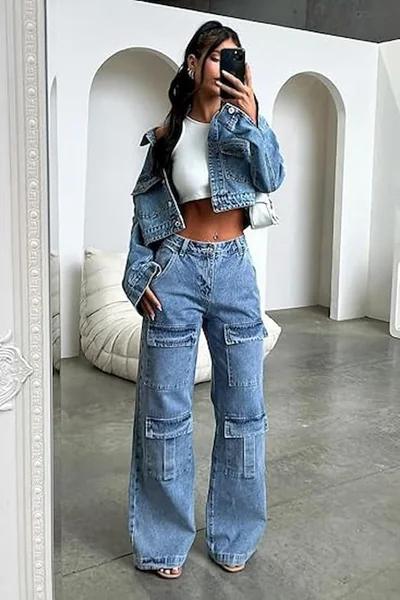 Low-Waist Baggy Cargo Jeans Outfit