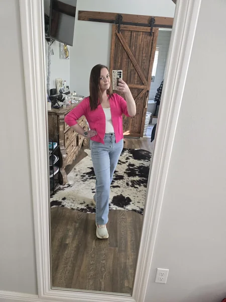 High Waisted Raw Hem Straight Jeans Look