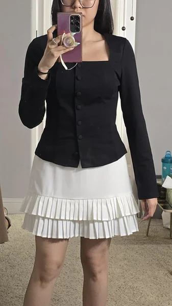 Fitted Square-Neck Black Blazer