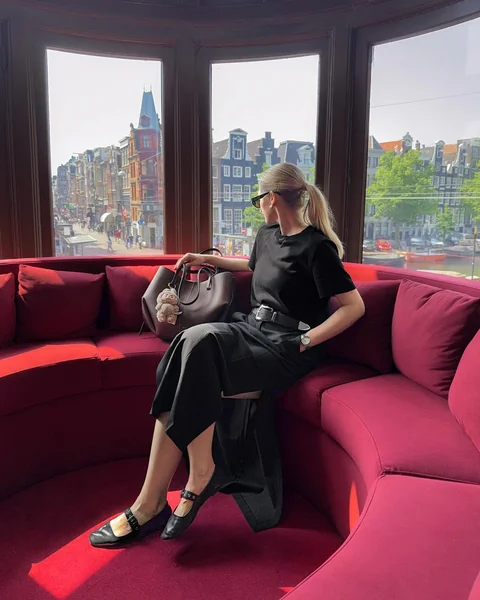 Black Long Skirt with Tee