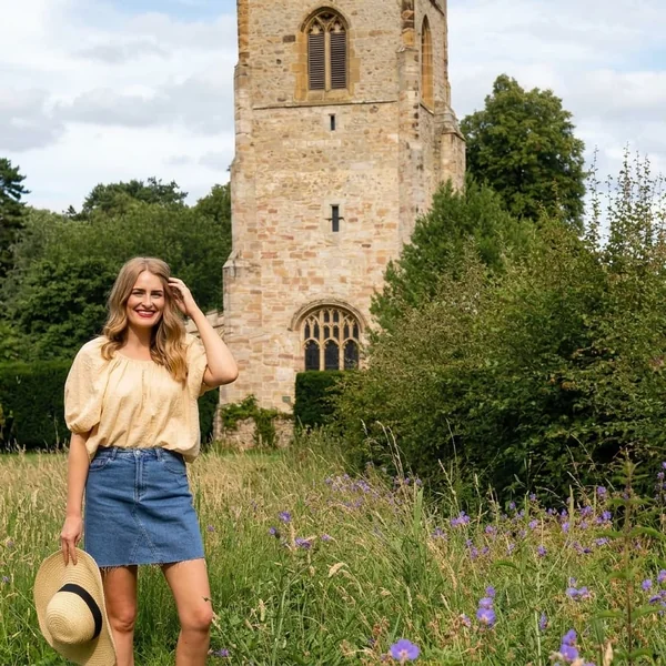 Puff-Sleeve Blouse and Raw-Hem Denim Mini Skirt