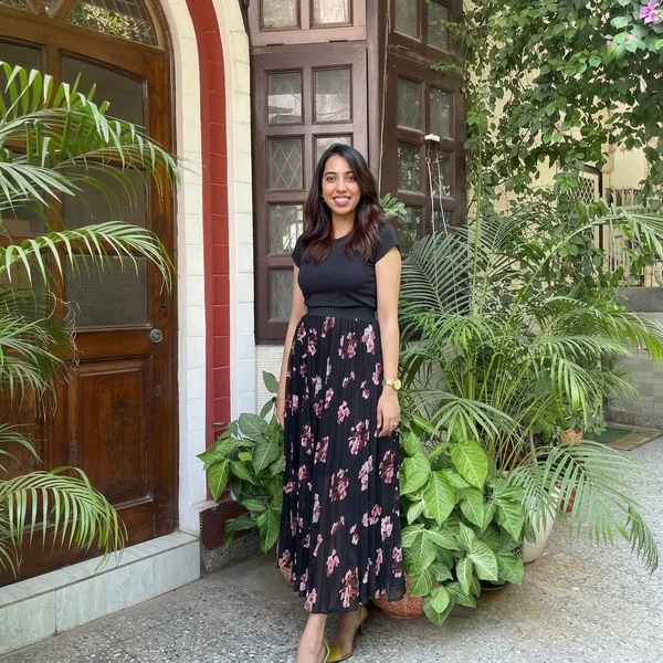 Black Floral Pleated Maxi Skirt
