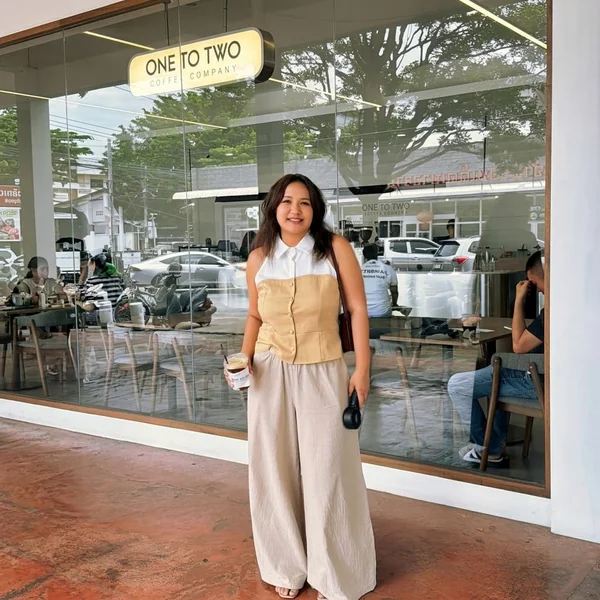 Collared Vest-Style Halter with Linen Trousers