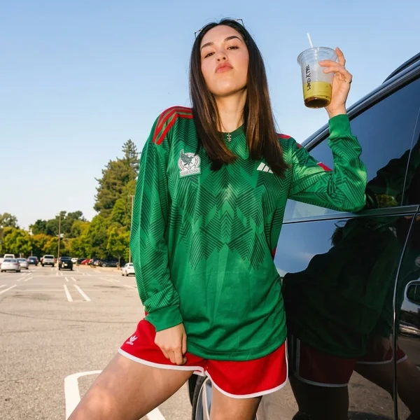 Long-Sleeve Mexico Jersey and Retro Running Shorts