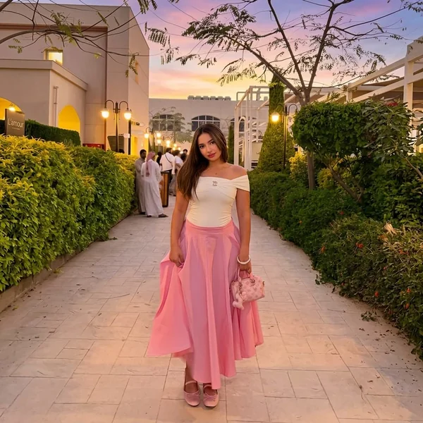 Off-Shoulder Sweetheart Top