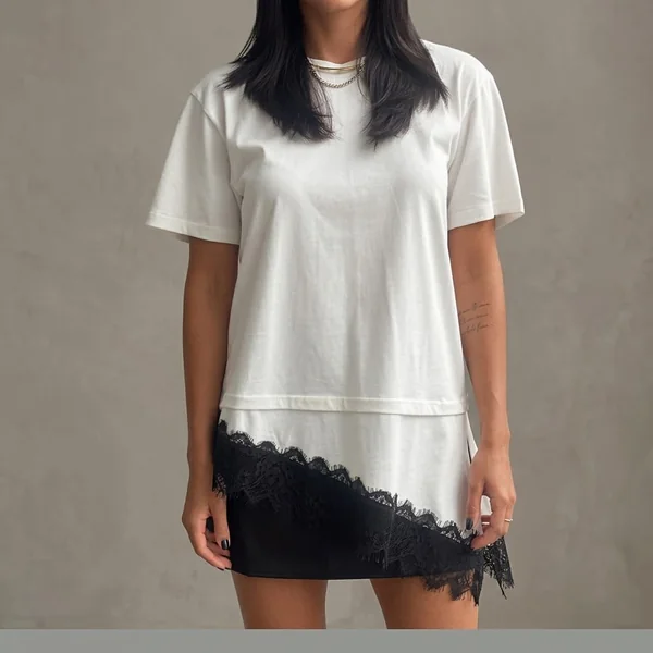 Asymmetrical Oversized Tee Pairing
