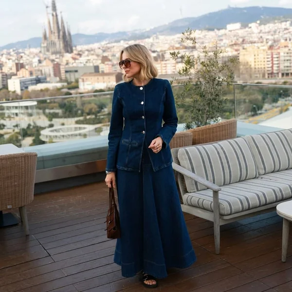 Monochromatic Dark-Wash Denim Set with Tailored Jacket