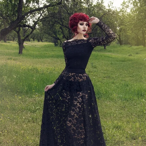 Dramatic All-Lace Matching Co-ord