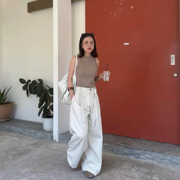 Chic Neutral Sleeveless Knit