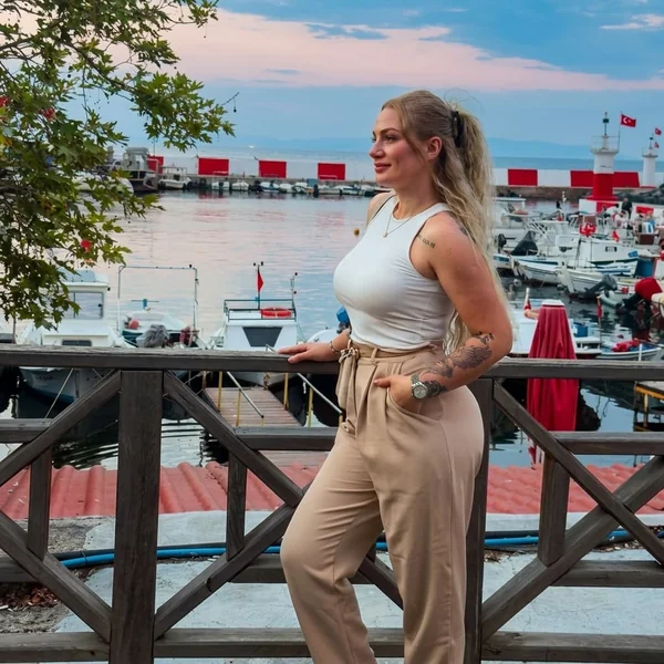 Chic Neutral Styling with Beige Trousers
