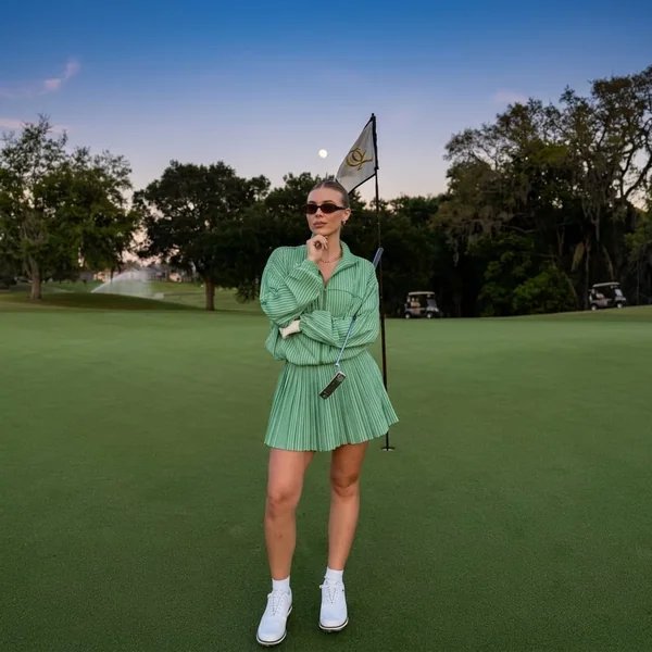 Pleated Mint Green Golf Set