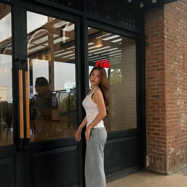 White Tank and Baggy Jeans