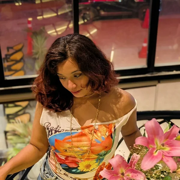 Floral Graphic Off-Shoulder Top & Denim