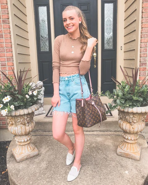 Ribbed Lettuce-Hem Crop Top and Denim Shorts