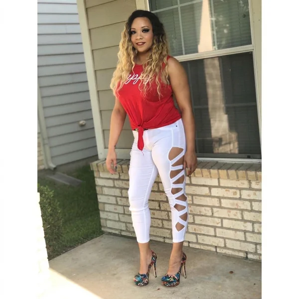 Cutout White Denim & Crimson Knot Tank