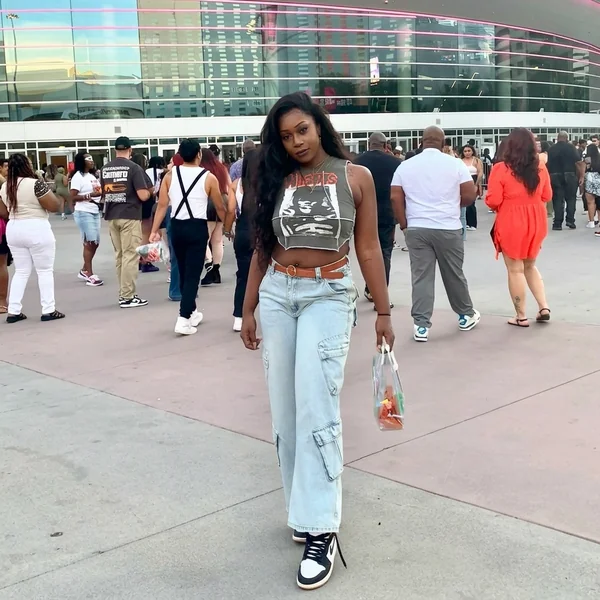 Cropped Graphic Tank & Cargo Denim